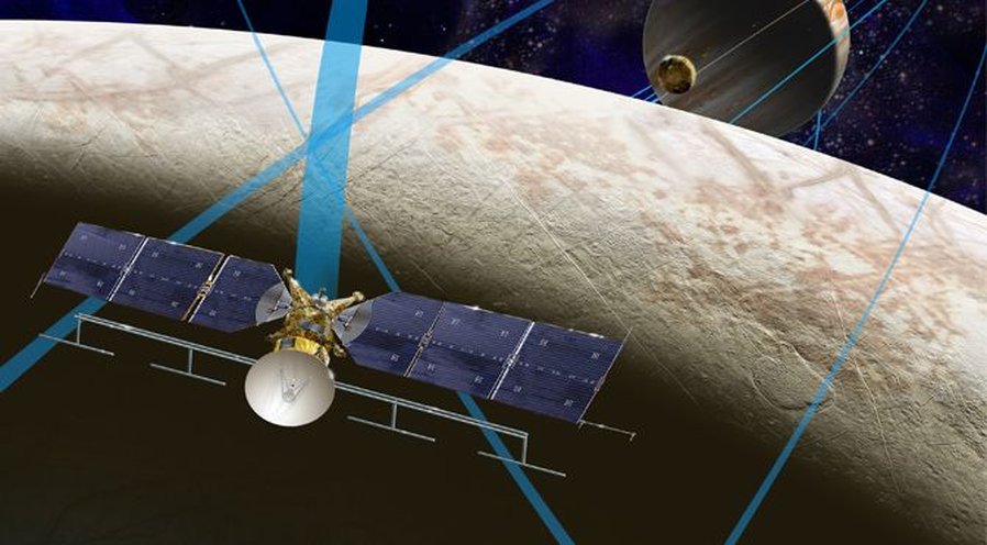 NASA Chooses Falcon Heavy Over SLS to Launch Europa Clipper, Saving About $2 Billion