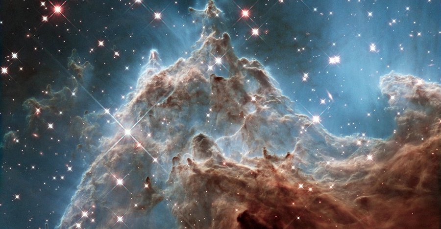 from headline at https://www.theatlantic.com/photo/2021/12/2021-hubble-space-telescope-advent-calendar/620865/.