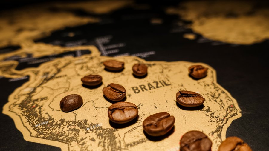 Brazilian coffee, from seduction and slavery to world domination